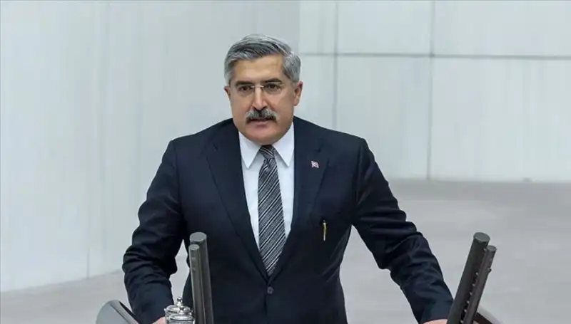 Hüseyin Yayman Kimdir? AK Parti'nin Yükselen Starı ve Siyaset Geleceği
