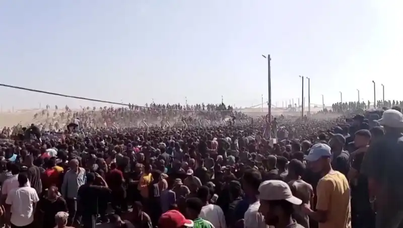 İsrail'in Saldırıları Arasında Filistinli Sivil Toplum Kuruluşları Hayatta Kalma Mücadelesi Veriyor