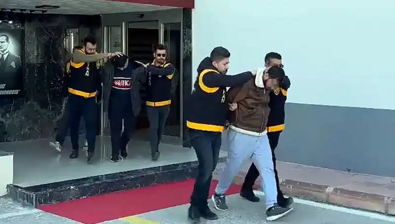 Silahlı Soygun Korkusu: İki Şüpheli Tutuklandı, Üzerine 2 Milyon Lira İstendi!