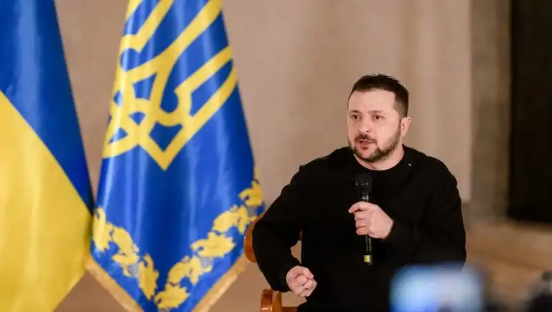 Zelenski'den Moskova'ya Sarsıcı "Barış" Yanıtı: Kiev Üzerindeki Bombalamalar Devam Ediyor