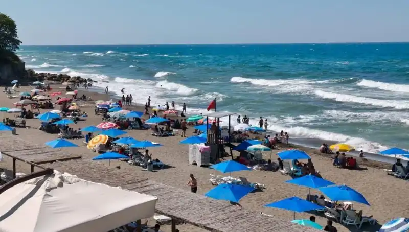 Akçakoca'da Deniz Yasağı: Nedenleri ve Alınan Önlemler