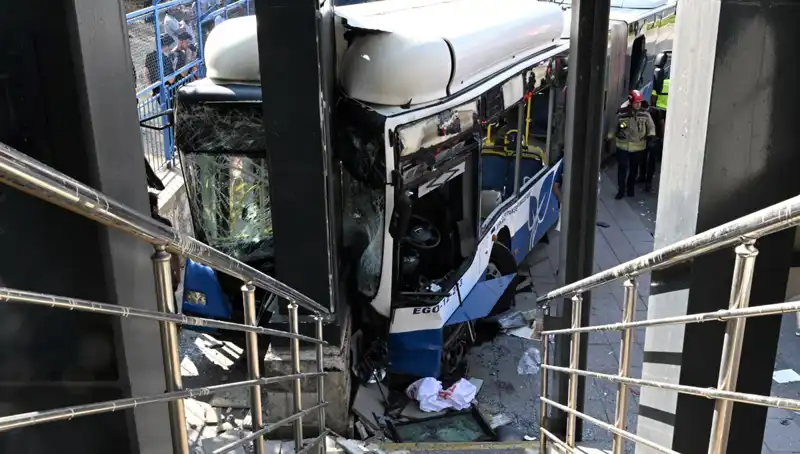 Ankara’da Belediye Otobüsü Kazası: 27 Yaralı, Biri Ağır