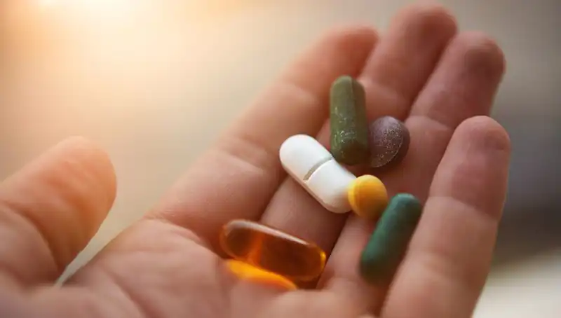Vitamin Takviyeleri Sağlığınızı Tehlikeye Atabilir mi? İki Belirti ile Gittiği Doktoru Şok Etti!