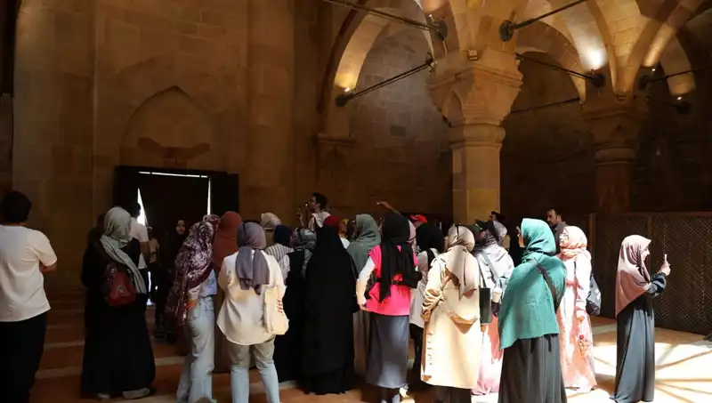Dünyanın En İlginç Dilleri: Kısıtlı Kelimelerle Sınırlı İletişim