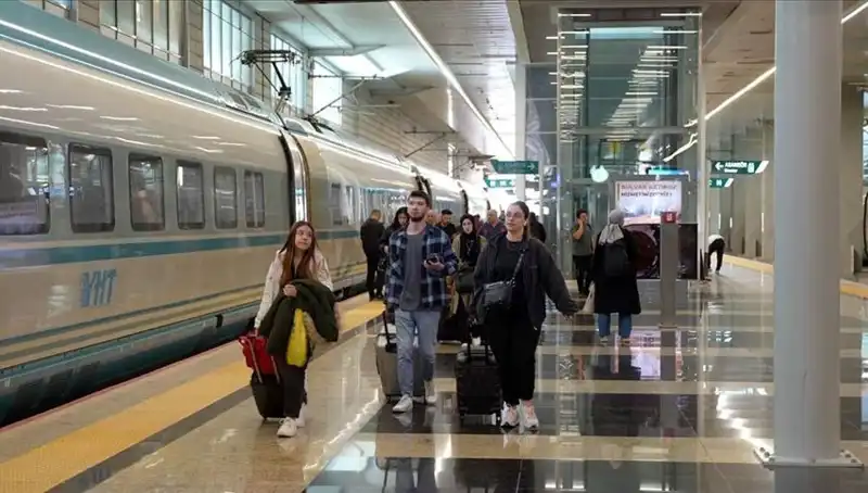 YHT Seferlerine Ek Düzenleme: Yolcuları Neler Bekliyor?