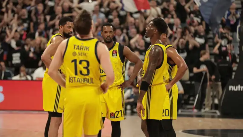 Fenerbahçe, Yıldızlarla Dolu Kadrosu ile Panathinaikos’a Zorlu Finalde Hazır!