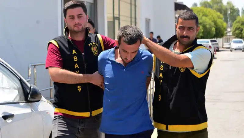 Para Almayan Annemi Tahta Sopayla Katletti: Korkunç Olayın Detayları