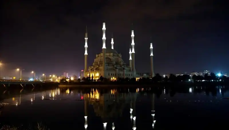Adana’da İftar Vakti Ne Zaman? 4 Mart 2025’te Oruç Açma Saatleri