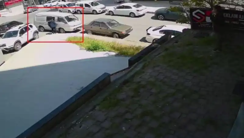 Hırsızlık Anında Suçüstü Yakalanan Hırsızın Hikayesi