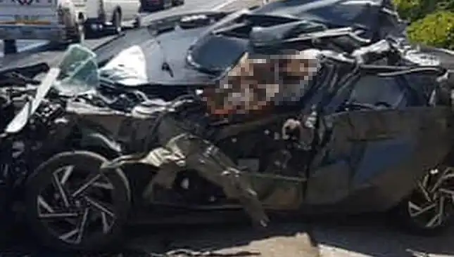 Şanlıurfa'da Feci Kaza: Otomobil Tankere Çarptı, 1 Kayıp Yaşam!