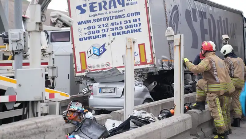 Bayram Tatilinde Trafik Kazalarında 72 Kayıp: Nedenleri ve Önlemler
