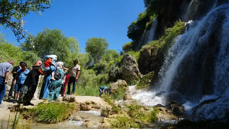 Sıcaktan Kaçış: Kent Merkezine 35 Kilometre Uzakta Doğanın Kollarında Serinleyin