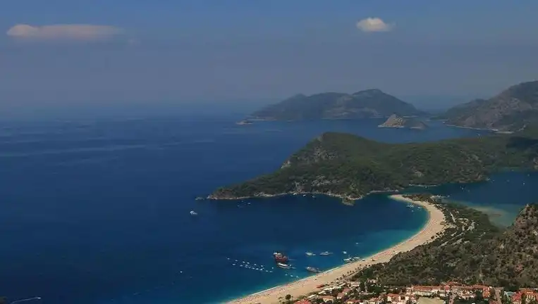 Atina'nın Deniz Planlaması Tepkisi: Yeni İddialar ve Açıklamalar Tartışılıyor