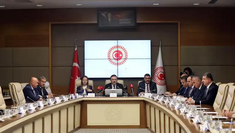 Meclis Kartalkaya Yangın Faciasını Araştırıyor: Vali'nin Sözleri Tartışma Yarattı