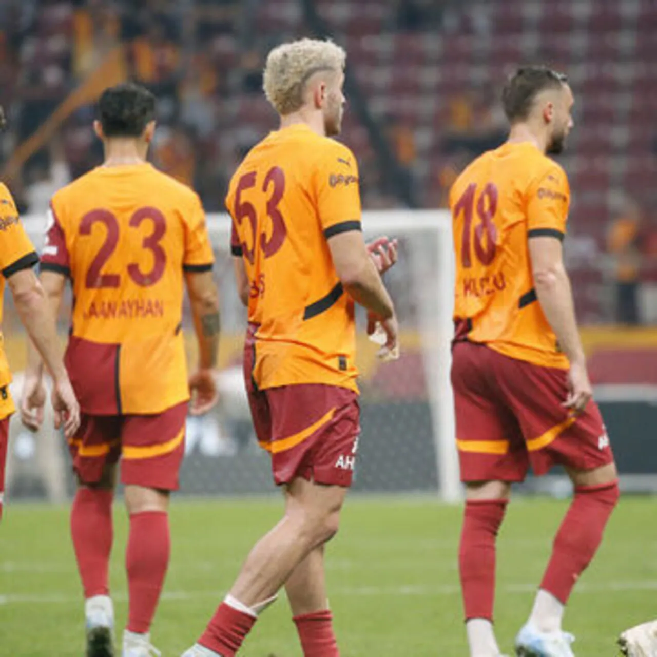 Galatasaray, RFS Deplasmanında 3 Puan İçin Sahaya Çıkıyor!