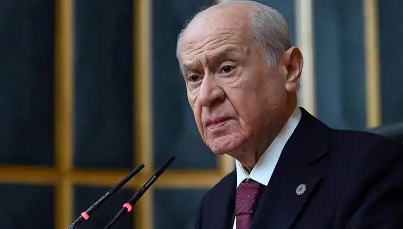 Bahçeli'den CHP'ye Sert Tepki: Sırrı Bey Haksızlığa Uğradı!