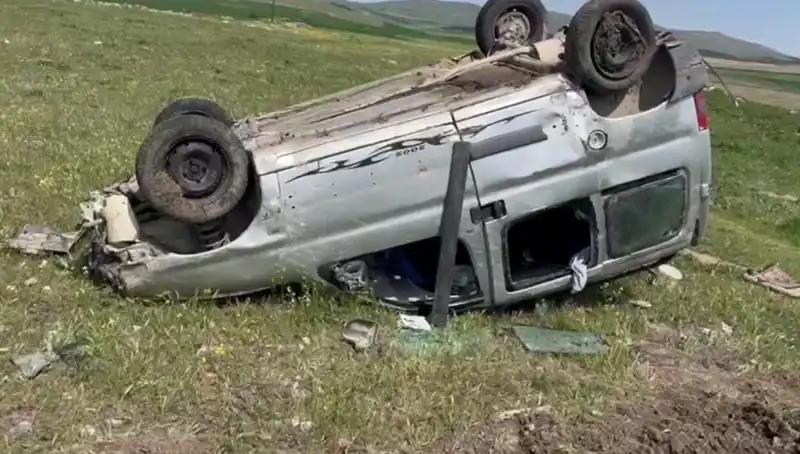 Konya'da Feci Kaza: Takla Atan Otomobilde İki Kişi Yaralandı