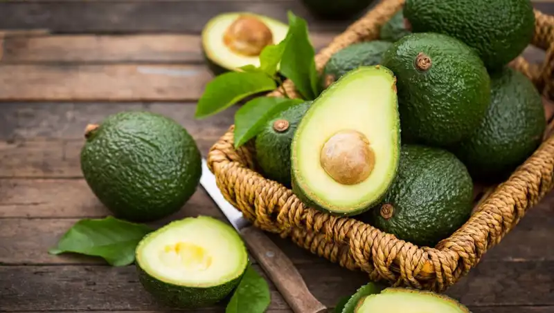 Avokado: Sağlıklı mı, Zararlı mı? Bilmeniz Gerekenler!