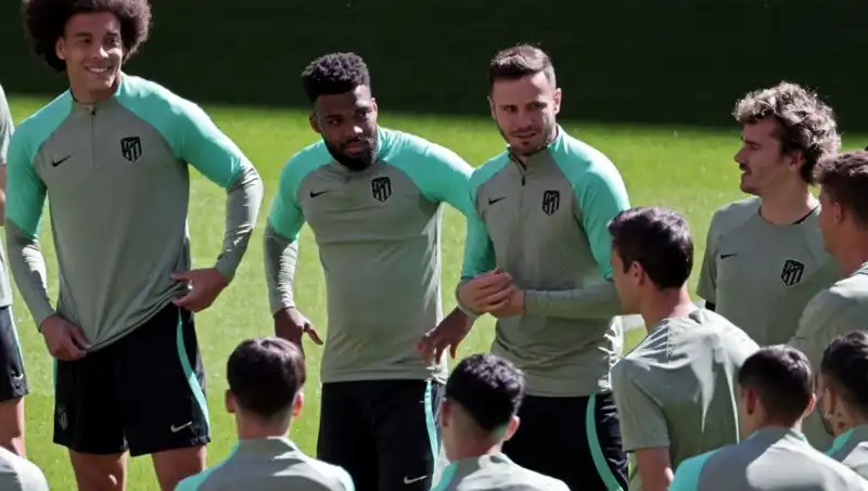 Türkiye'de Yeni Bir Macera: Ünlü Futbolcu Chelsea, Sevilla ve Atletico Madrid'den Sonra