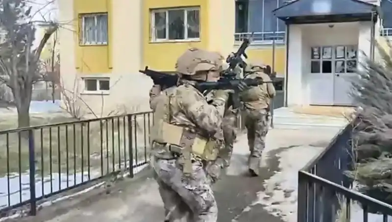 Bingöl'de DAEŞ Operasyonu: Üç Terör Şüphelisi Tutuklandı