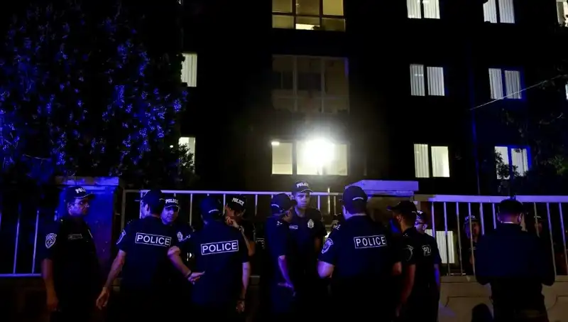 Ermenistan'da 7 Muhalif Gözaltına Alındı: Terör Suçlamaları ve Siyasi Gerginlik