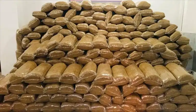 Manisa'da 2 Ton Kaçak Tütün Operasyonu: Hayatları Değiştiren Ele Geçirilen Miktar