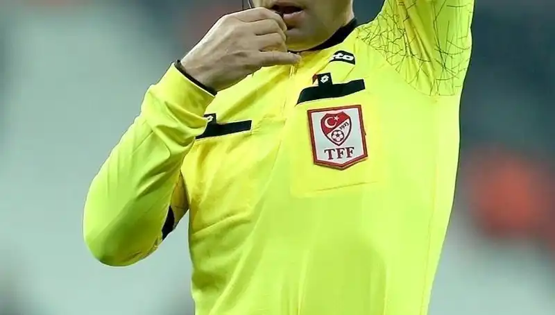 Türkiye Kupası Finalinde Goiççioğlu'nun Yönetimi Tartışma Yarattı