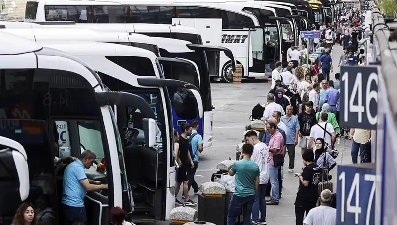 Geçen Sene İstanbul'u Terk Edenlerin Sayısı 369 Bin 453'e Ulaştı!