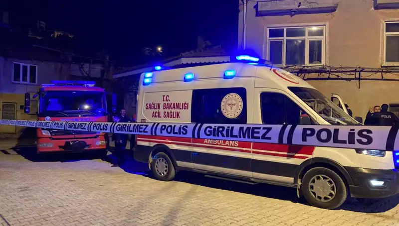 Yaşlı Adamın Evinde Yangın: Detaylar ve Olayın Perde Arkası