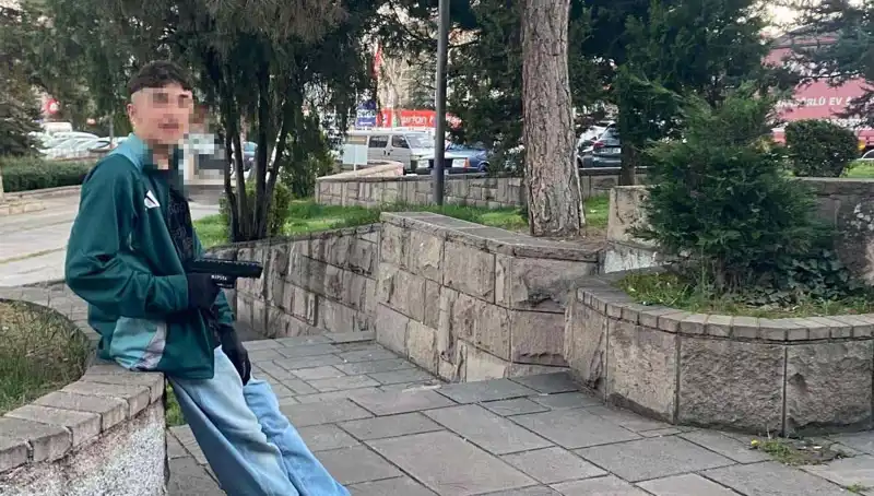 Yol Verme Kavgası: Kardeşler ve Babaları Tutuklandı, Olay Şok Edici Sonuçlar Doğurdu