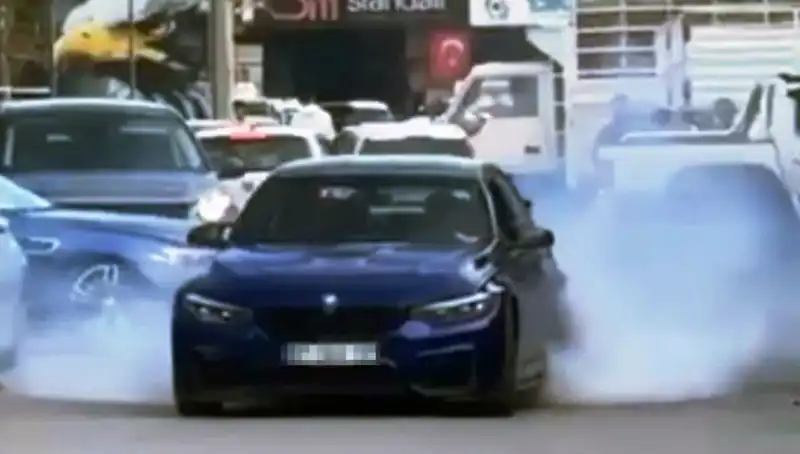 Sanayi Sitesindeki Esnaflar Drift Yasağı İçin Ayaklandı!