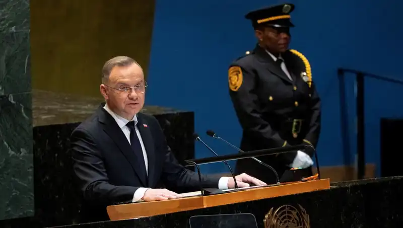 Polonya Cumhurbaşkanı Duda: "ABD, Topraklarımıza Nükleer Silah Yerleştirsin!"