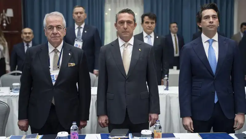 Fenerbahçe Taraftarlarının Topladığı İmza Sayısı İle Şaşırtıyor!
