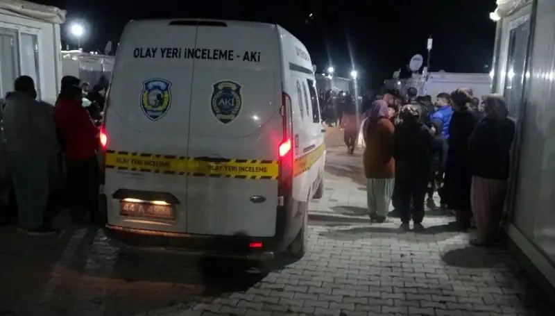 Husumetlilerin Silahlı Kavgasında Kan Gözyaşına Döndü: Olayın Detayları Ortaya Çıktı