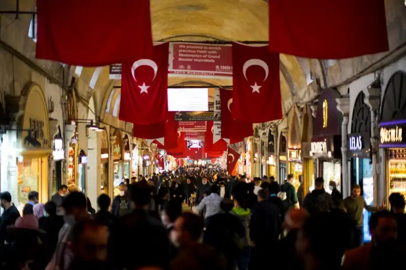 Kapalıçarşı'da 100 Milyon Liralık Vurgun: Korumalar ve Lüks Toplantılar
