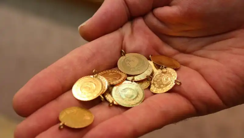 30 Nisan Canlı Altın Fiyatları: Gram ve Çeyrek Altın Değişimleri