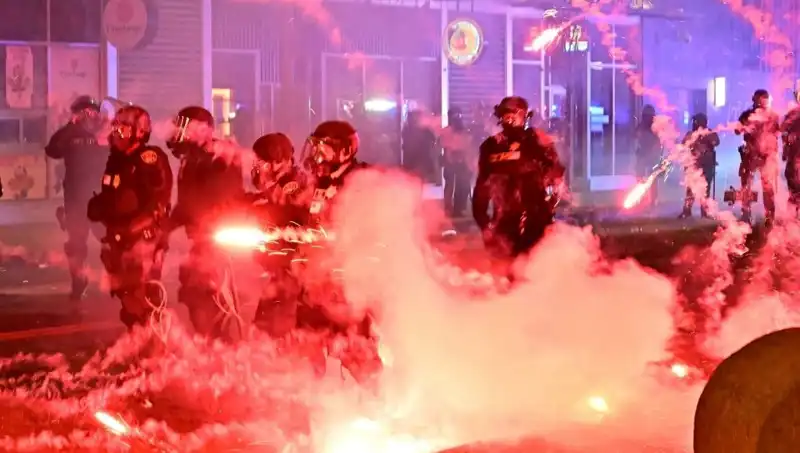 Los Angeles'taki Protestolar: ABD Genelinde Büyüyen İsyanın Nedenleri Neler?