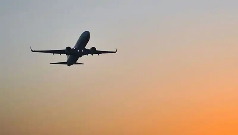 İstanbul'a Uçuşlarını Yeniden Başlatan THY ve Pegasus Heyecan Yarattı