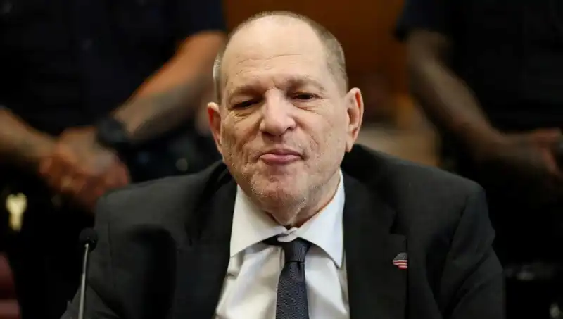 Cezaevindeki Harvey Weinstein Üzerine Şok Gelişmeler: Yeniden Suçlu Bulundu!