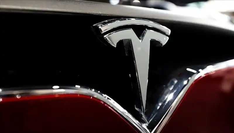 Tesla'da FSD Beklentisi ve Ucuz Model Tartışmaları Derinleşiyor