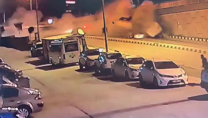 Freni Patlayan Arazöz, Büyük Bir Kazaya Neden Oldu!