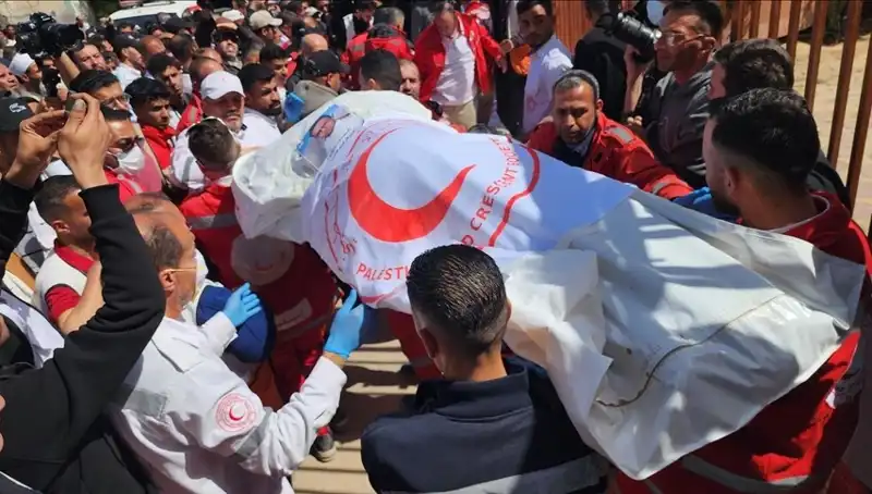 Gazze'deki Katliamın Otopsi Raporu: Sağlıkçılar Hedef Alındı