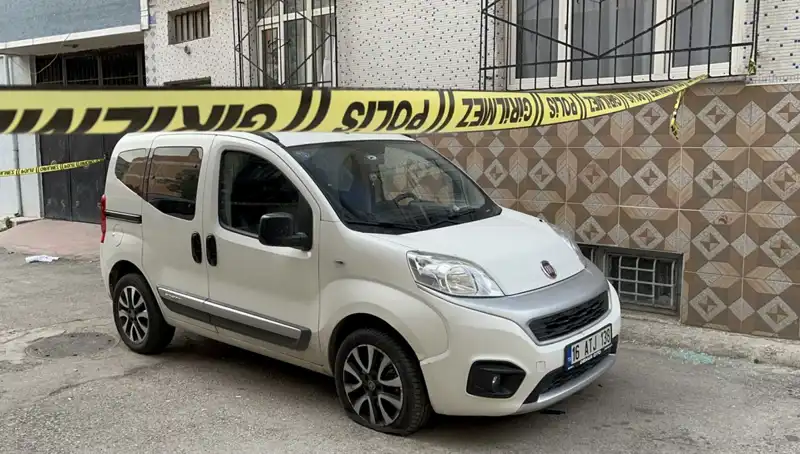 Bursa'da Silahlı Saldırı: Olay Yerinde Bir Yaralı ve Panik Yaşandı