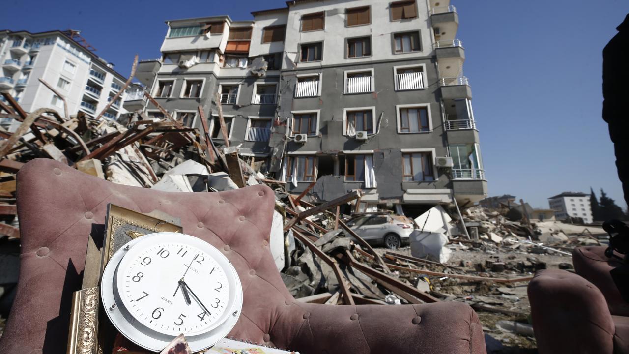 Deprem Felaketinin İkinci Yılında İyileşme Çabaları Devam Ediyor
