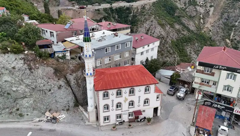 Türkiye'de Çelik Minare Siparişleri Patladı: Yüksek Maliyetler ve Nedenleri