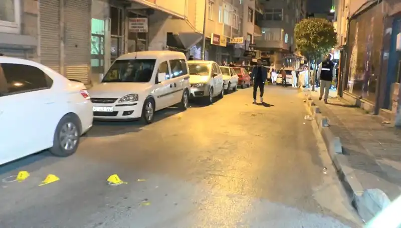 İstanbul'da Motosikletli Saldırı: Gizemli Olayda Bir Kişi Hayatını Kaybetti