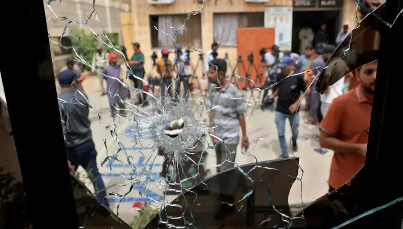 Pakistan'da Deprem Panik Yaratırken 200'den Fazla Tutuklu Firar Etti