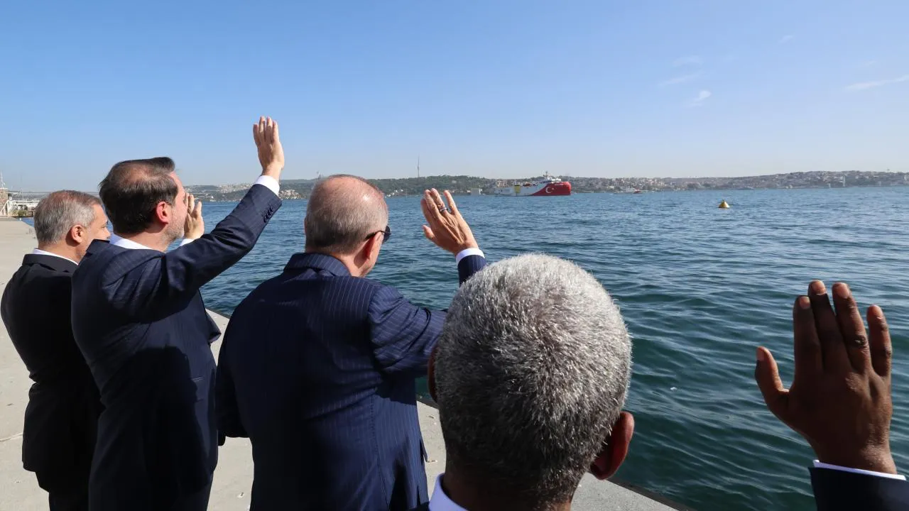 Cumhurbaşkanı Erdoğan, Oruç Reis Araştırma Gemisini Somali'ye Uğurladı