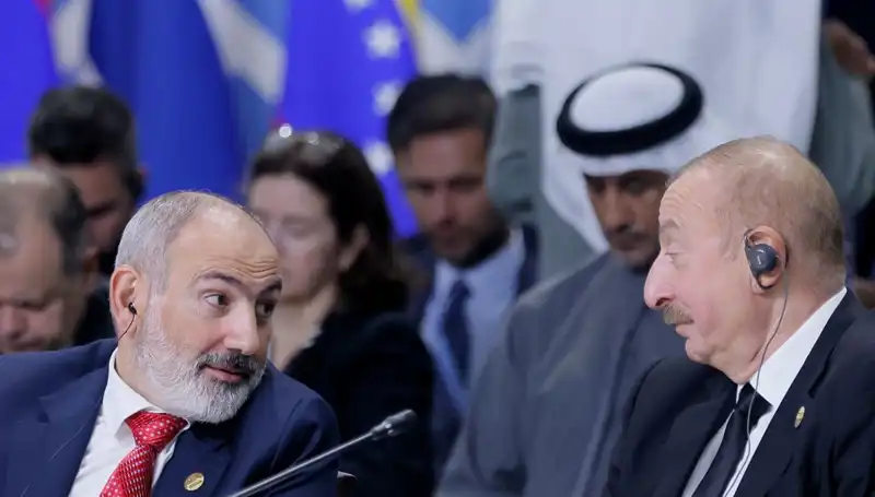 Aliyev ve Paşinyan: Barış Süreci İçin Tarihi Görüşme Gerçekleşiyor