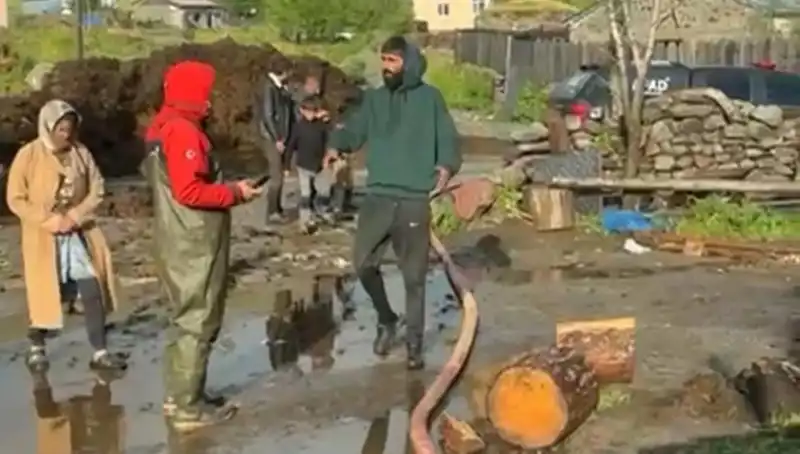 Ardahan’da Aniden Bastıran Sağanak, Sel Felaketine Dönüştü